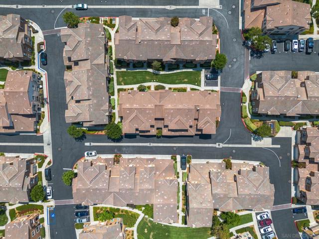 13033 Lamia Point, San Diego CA: https://media.crmls.org/mediaz/c29f4e7f-a534-4b5c-ae86-ad249f492bc5.jpg