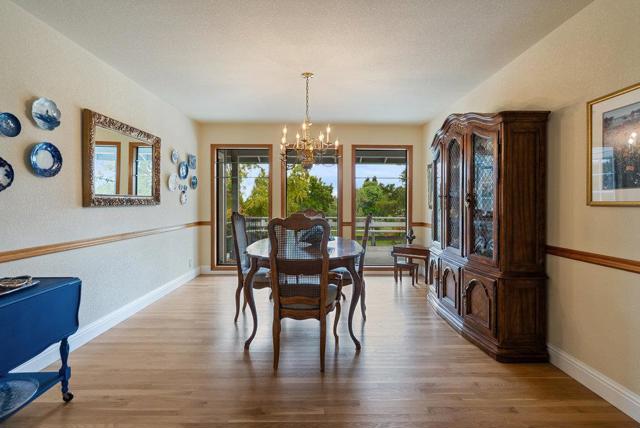 105 Louise Circle, Hollister CA: https://media.crmls.org/mediaz/c2a0cb89-734a-4ad4-8030-fc38e6533626.jpg