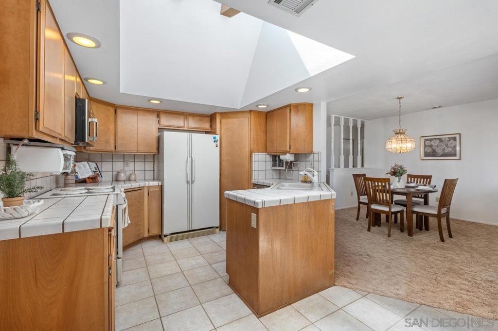 MLS #260015834SD image #22