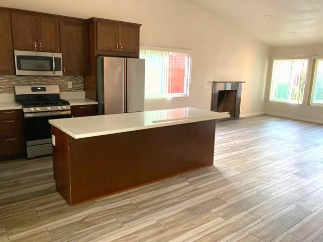 Detail Gallery Image 9 of 26 For 7561 Skyline Dr, San Diego,  CA 92114 - 3 Beds | 2 Baths