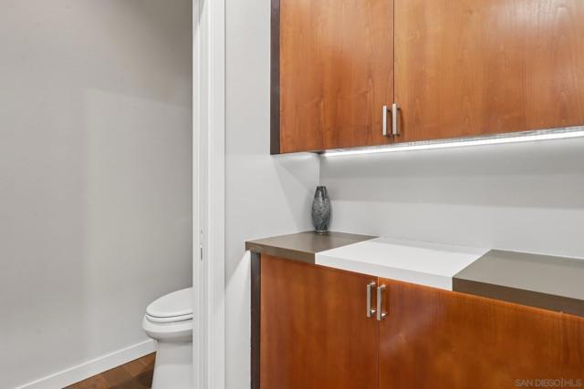 1780 Kettner Blvd, San Diego CA: https://media.crmls.org/mediaz/c2a3fb11-8ec5-4e2c-a225-f55e24116d44.jpg