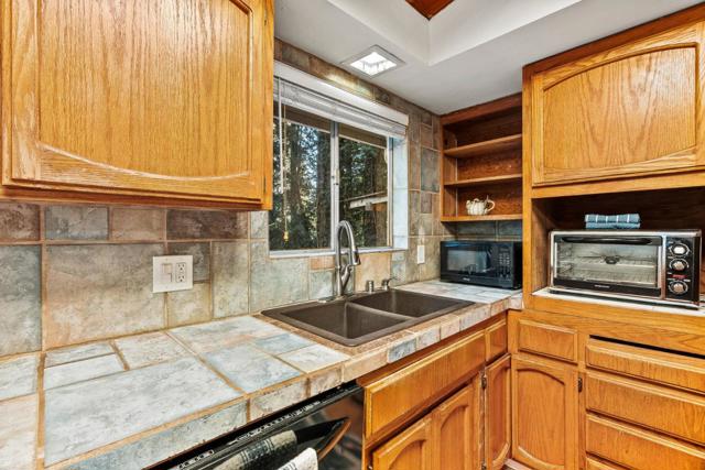 315 Paone Drive, Boulder Creek CA: https://media.crmls.org/mediaz/c2a4cfbe-ef1e-4df7-ba5d-878def08f7c4.jpg