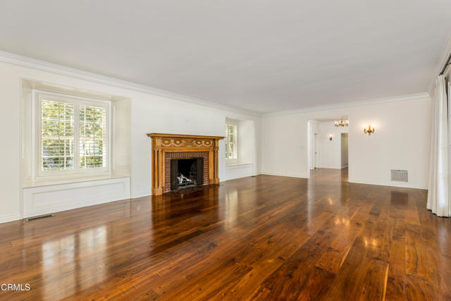 1184 Arden Road, Pasadena CA: https://media.crmls.org/mediaz/c2a53314-a671-4aeb-990a-a42cbe43943b.jpg