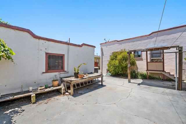 106 Stanford Street, Watsonville CA: https://media.crmls.org/mediaz/c2a7dd52-1638-4910-afde-8261dc77769b.jpg