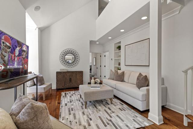 16541 Cypress Way, Los Gatos CA: https://media.crmls.org/mediaz/c2a83bfc-70d4-4227-97c4-c3d763d2eae8.jpg