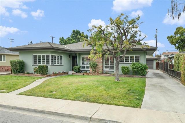 952 Fairfield Avenue, Santa Clara CA: https://media.crmls.org/mediaz/c2a98675-743e-4540-96f4-59c3b67b2322.jpg