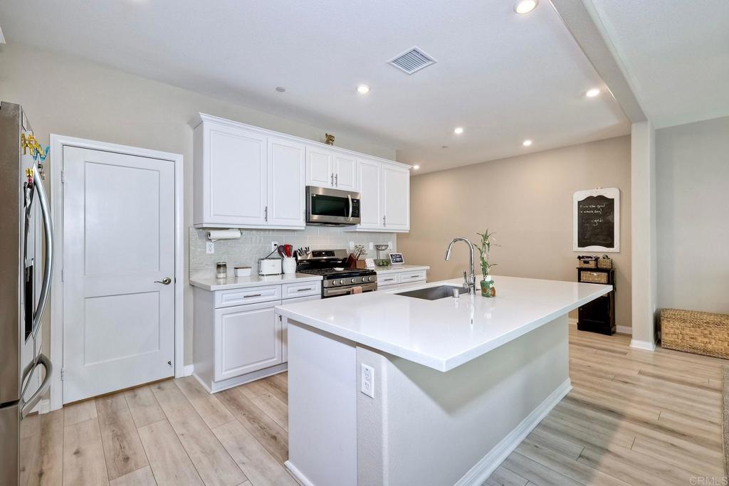 1715 Crabapple Way - photo 3