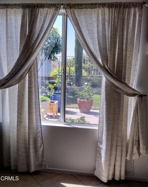 800 Calle Higuera, Camarillo CA: https://media.crmls.org/mediaz/c2ad7ccf-7a1d-4f48-85b5-b1c99f594770.jpg