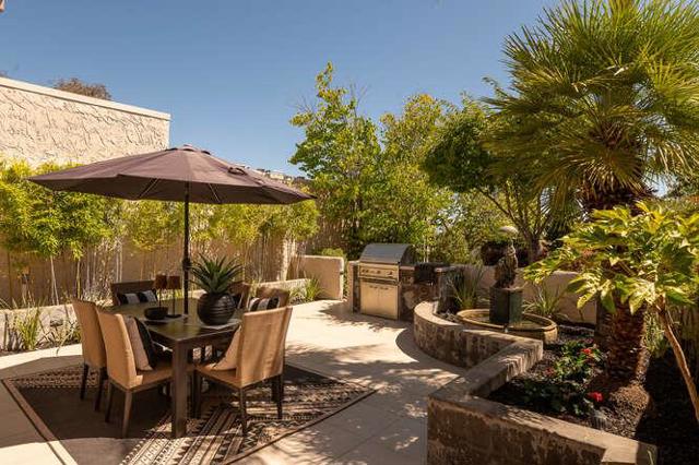 131 El Pinar, Los Gatos CA: https://media.crmls.org/mediaz/c2adb5a8-2a2e-4d47-ae71-efd51f6ff650.jpg
