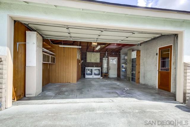2 car garage!