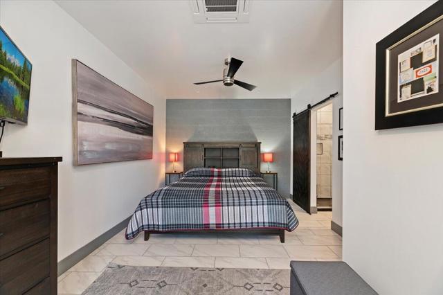 Image 52 of 72 For 73191 Shadow Mountain Drive