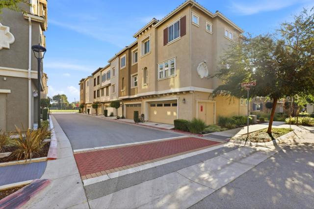 17985 Cantabria Lane, Morgan Hill CA: https://media.crmls.org/mediaz/c2af10a1-cada-49a3-b8ef-e9e50a02e1aa.jpg