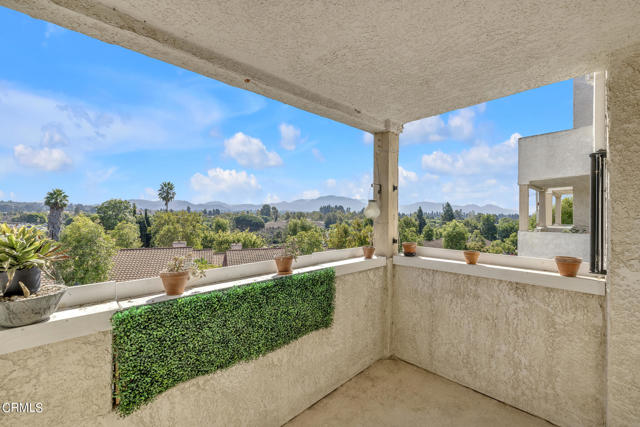 Detail Gallery Image 7 of 26 For 2713 Antonio Dr #203,  Camarillo,  CA 93010 - 2 Beds | 2 Baths