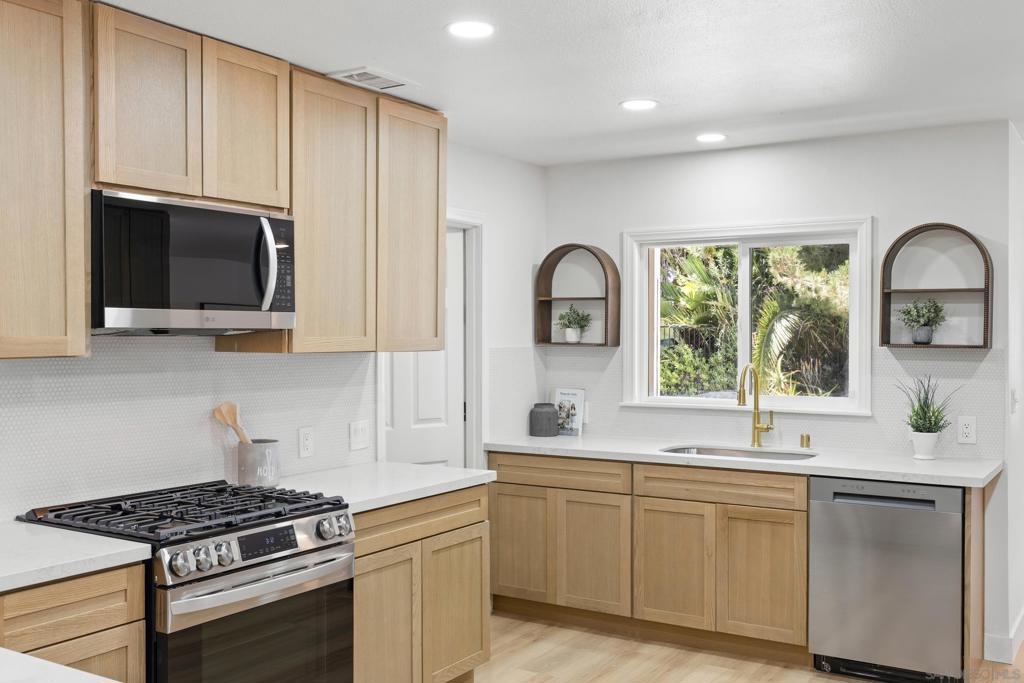 7001 Almaden Ln - photo 4