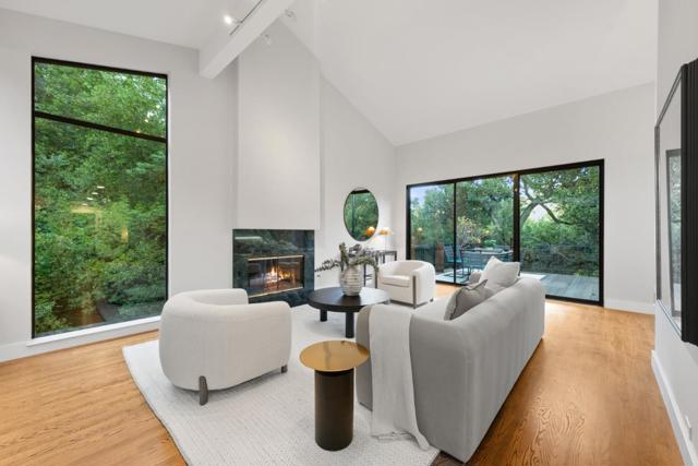 21 Valley Oak Street, Portola Valley CA: https://media.crmls.org/mediaz/c2af98ce-afd9-405c-bfad-15d8a8db6e6f.jpg