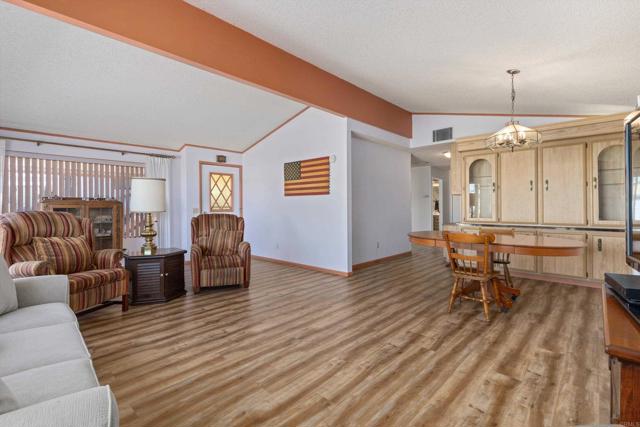 Detail Gallery Image 6 of 49 For 3535 Linda Vista Dr #328,  San Marcos,  CA 92078 - 2 Beds | 2 Baths