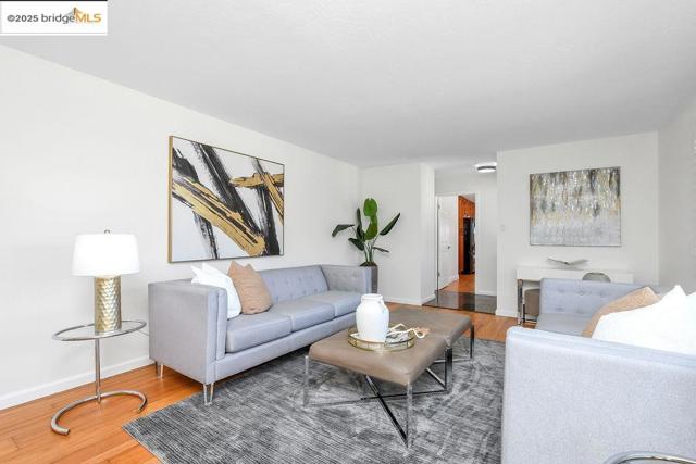 789 E Angela St, Pleasanton CA: https://media.crmls.org/mediaz/c2afbfc7-ae41-43be-a0a2-0ddd10450e7a.jpg