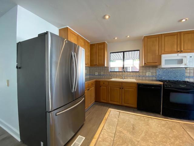 Detail Gallery Image 13 of 40 For 10880 Highway 67 Spc-29, Lakeside,  CA 92040 - 3 Beds | 2 Baths