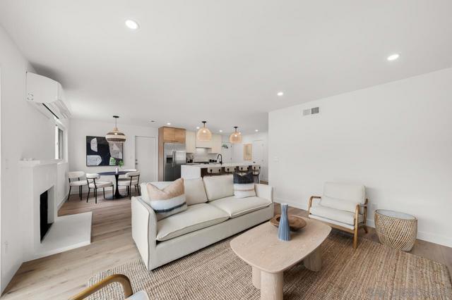 3297 Ashford, San Diego CA: https://media.crmls.org/mediaz/c2b1010e-540b-49b9-8860-511e72e2cfff.jpg