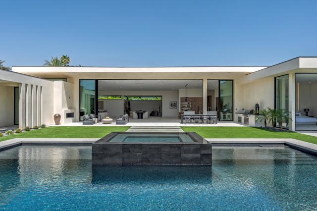 7 Makena Lane, Rancho Mirage CA: https://media.crmls.org/mediaz/c2b10531-47d1-456e-bca7-374d7471162b.jpg