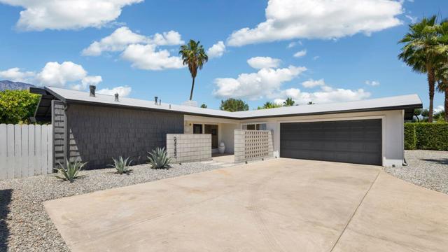 2445 S Broadmoor Drive, Palm Springs CA: https://media.crmls.org/mediaz/c2b17c02-505b-44f8-b91b-69a5131f9c51.jpg