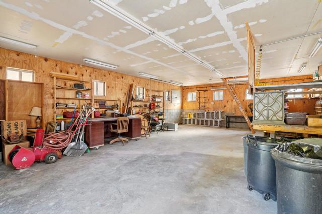 25140 Lodge Road, Idyllwild CA: https://media.crmls.org/mediaz/c2b1e326-e824-4e07-8cb6-85c788cac2be.jpg