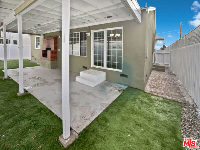 7607 Ben Avenue photo 21