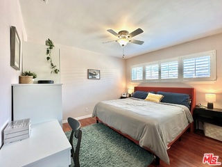 2132 Mcpherson Place, Los Angeles CA: https://media.crmls.org/mediaz/c2b26fc2-5b58-4a40-aab5-7c8f79e2e9a0.jpg