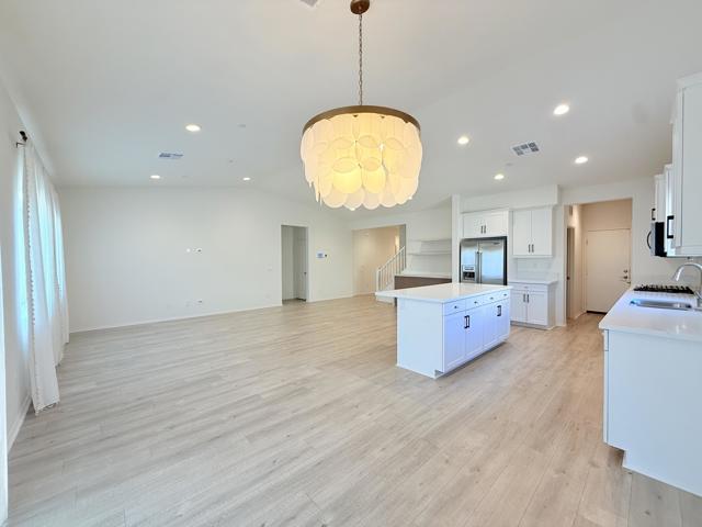 84671 Cabernet Lane, Indio CA: https://media.crmls.org/mediaz/c2b29dcf-8306-44ed-8149-eae8e04ef7e7.jpg