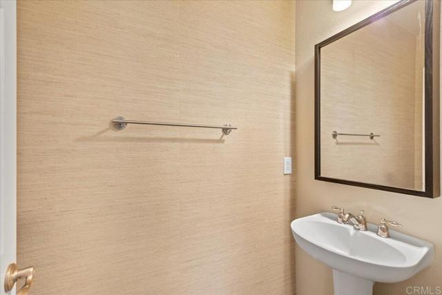 1342 Sky Ridge Court, San Marcos CA: https://media.crmls.org/mediaz/c2b32403-7f9a-4f01-9239-c7012def6eb0.jpg