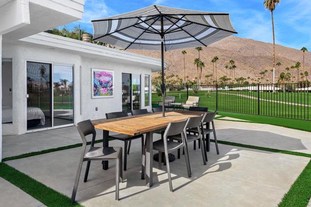 2320 S Via Lazo, Palm Springs CA: https://media.crmls.org/mediaz/c2b4df62-7d6e-4430-ae3c-6011071951c7.jpg