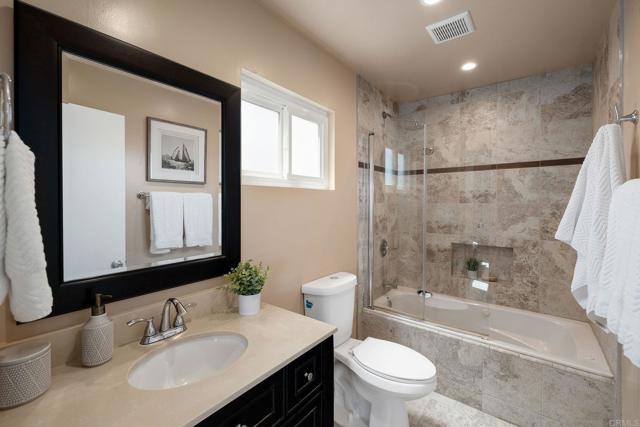 2200 Vanderbilt Lane, Redondo Beach, California 90278, 2 Bedrooms Bedrooms, ,3 BathroomsBathrooms,Residential,Sold,Vanderbilt,PTP2202500
