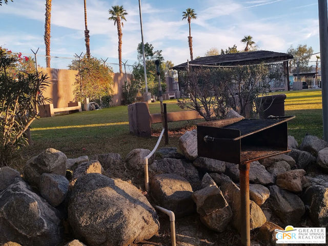 70875 Dillon Road, Desert Hot Springs CA: https://media.crmls.org/mediaz/c2b539ce-8680-42c8-ab87-49069da4db38.jpg