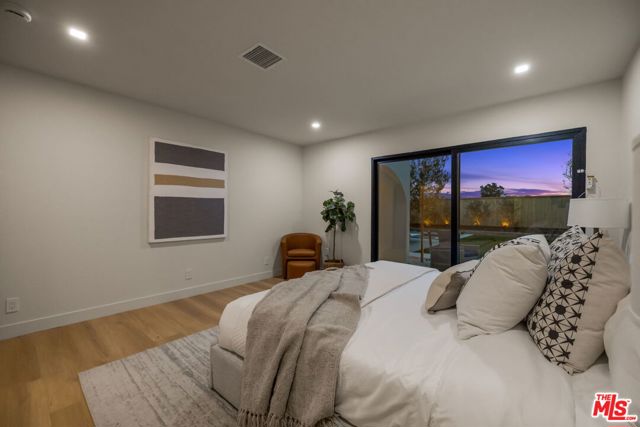 80100 Vista Grande, La Quinta CA: https://media.crmls.org/mediaz/c2b561be-76c0-4ef3-bf4b-33f49bd43de3.jpg