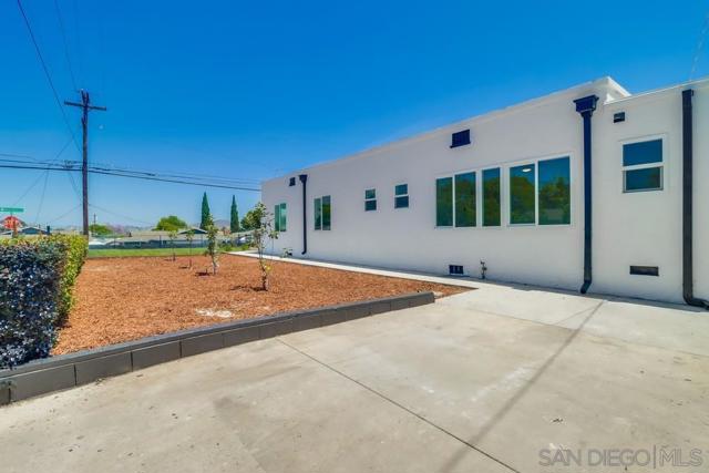 2780 Buena Vista, Lemon Grove CA: https://media.crmls.org/mediaz/c2b582c2-c289-4bf8-91b8-a838fd3cef06.jpg