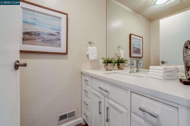 1084 Southdown Court, Walnut Creek CA: https://media.crmls.org/mediaz/c2b61e5f-cdad-48be-a442-d6686973b0fc.jpg