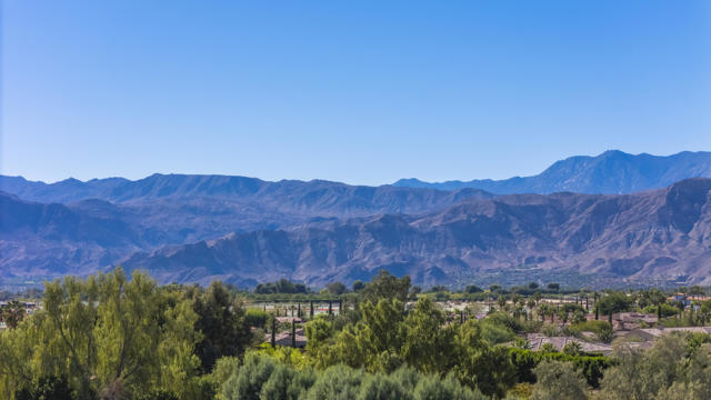 35335 Via Josefina, Rancho Mirage CA: https://media.crmls.org/mediaz/c2b62b89-e08a-4a10-9933-6dc03bfc3168.jpg