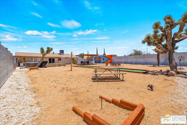 3662 Balsa Avenue, Yucca Valley CA: https://media.crmls.org/mediaz/c2b750a0-9e94-44ac-ba8f-68a7413ff50b.jpg