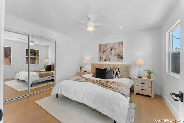 4642 Aragon DR, San Diego CA: https://media.crmls.org/mediaz/c2b78df8-7177-4cc8-b1bd-e3f328a4120c.jpg