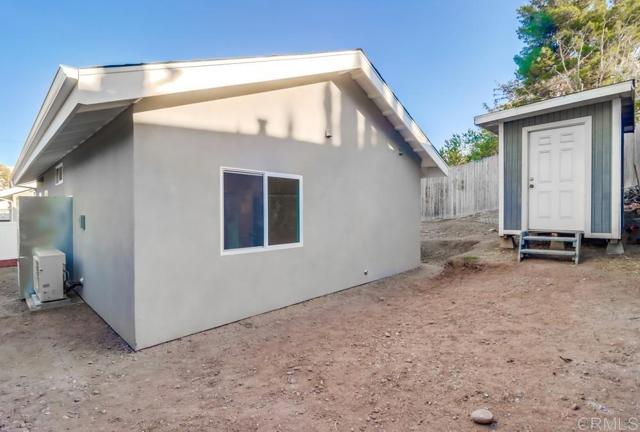 Image 69 of 75 For 5044 Guava Avenue