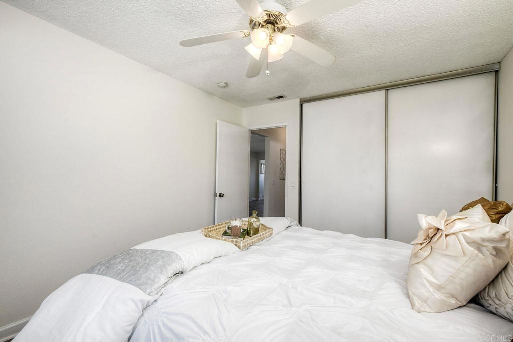 4545 Golden Ridge Dr - photo 20