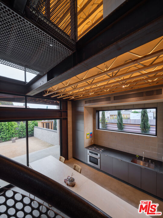 5701 7th Avenue, Los Angeles CA: https://media.crmls.org/mediaz/c2b90acc-1580-4678-bfd1-c858bcaae86a.jpg