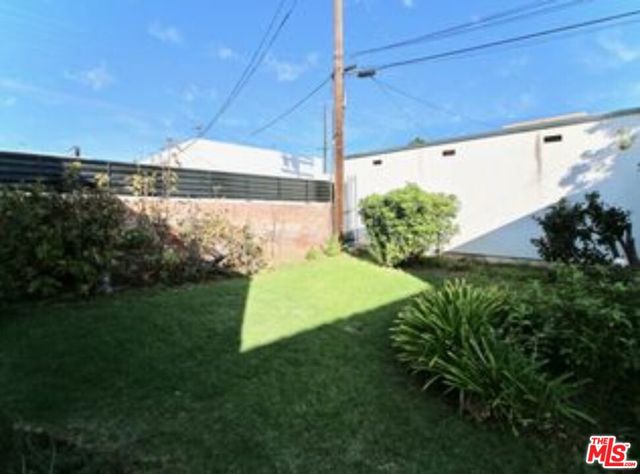 1034 N Kenmore Avenue, Los Angeles CA: https://media.crmls.org/mediaz/c2b90ced-e4c0-4a6e-aeac-81a0c75a7793.jpg