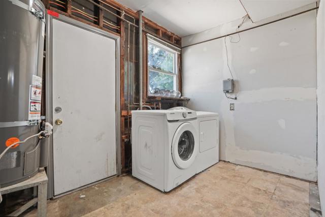 1016 E Santa Inez Avenue, San Mateo CA: https://media.crmls.org/mediaz/c2b96877-b8e3-4348-9fc1-a6dd156a7f2e.jpg
