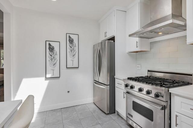 2328 Le Conte Avenue, Berkeley CA: https://media.crmls.org/mediaz/c2ba7b2a-2eda-43fe-9963-06e444d46d14.jpg