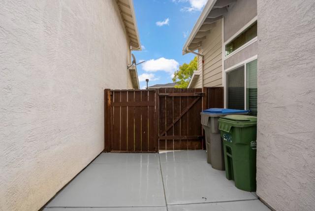 5291 Mill Creek Lane, San Jose CA: https://media.crmls.org/mediaz/c2bb5928-6e76-4dad-bde8-2181fd1b5045.jpg