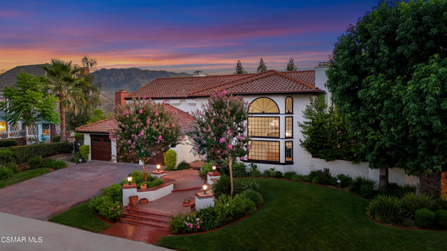 29340 Castlehill Drive, Agoura Hills CA: https://media.crmls.org/mediaz/c2bbac5e-8055-422d-b6c7-082ac02e9090.jpg