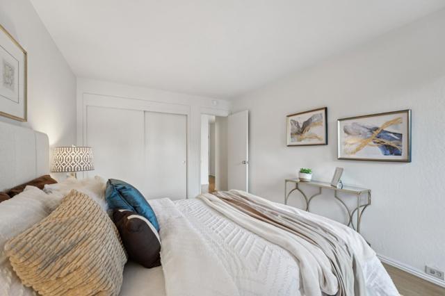 323 Monte Vista Avenue, Oakland CA: https://media.crmls.org/mediaz/c2bd3c9e-7b56-4f06-9a43-4975a082435c.jpg