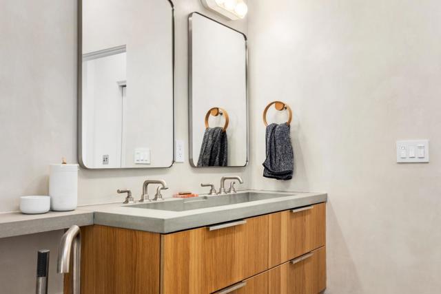 1421 Weston Road, Scotts Valley CA: https://media.crmls.org/mediaz/c2be853e-6d28-4445-b2b3-4dade7bea20a.jpg