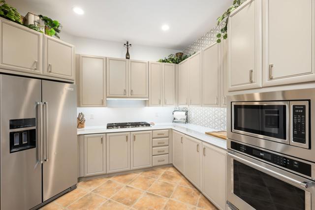 78975 Breckenridge Drive, La Quinta CA: https://media.crmls.org/mediaz/c2bf1bad-0fae-4cb5-9e85-758b926d522e.jpg